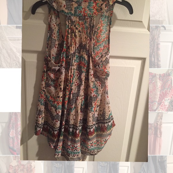 Patterned American Rag Top - Picture 3 of 4